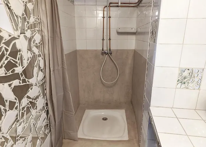 Lumineux Duplex Dans L'ecusson Nimois - Atypique Wifi Hyper Centre Apartment