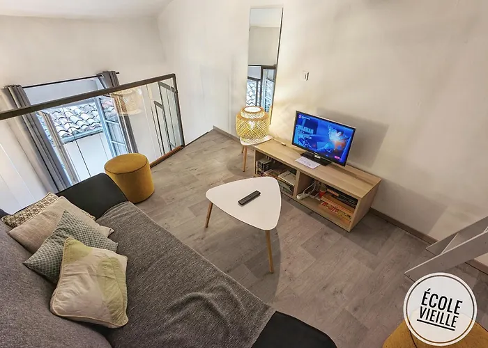 شقة Lumineux Duplex Dans L'ecusson Nimois - Atypique Wifi Hyper Centre نيم